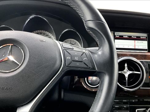 Used 2013 Mercedes-Benz GLK 350 2WD image 21