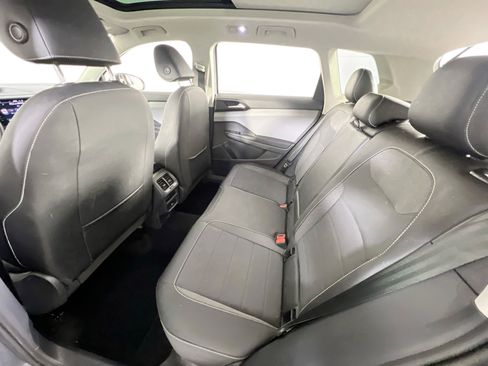 Used 2022 Volkswagen Taos SE image 24