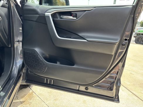 Used 2020 Toyota RAV4 XSE w/ XSE Grade Weather Package AWD/4WD image 29