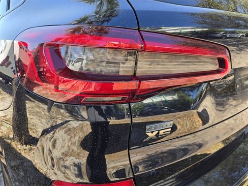 Used 2020 BMW X5 M50i w/ Executive Package image 8