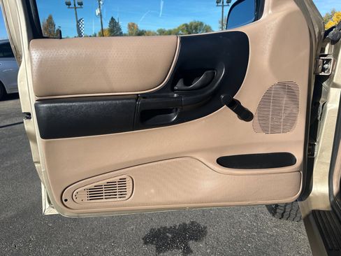 Used 2002 Ford Ranger XLT image 9