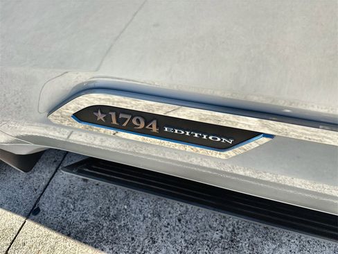 Used 2025 Toyota Sequoia 4WD image 14