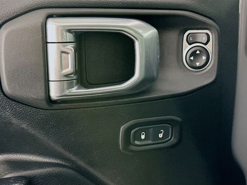 Used 2023 Jeep Wrangler Unlimited Rubicon 4xe w/ Steel Bumper Group image 15