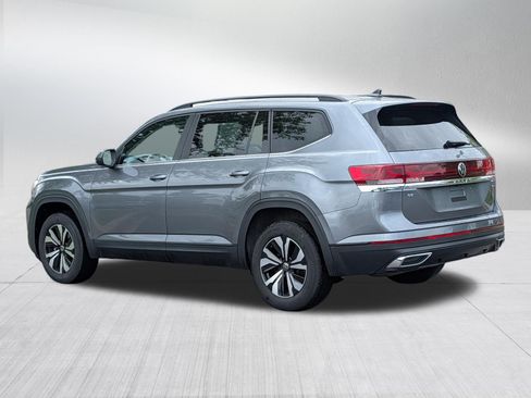 Used 2024 Volkswagen Atlas SE AWD/4WD image 5