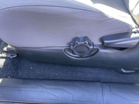 Used 2022 Toyota Tacoma SR image 30