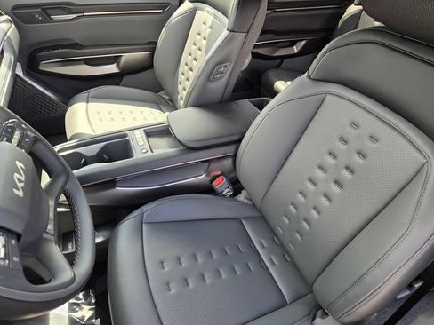 New 2026 Kia EV9 Wind AWD/4WD image 17