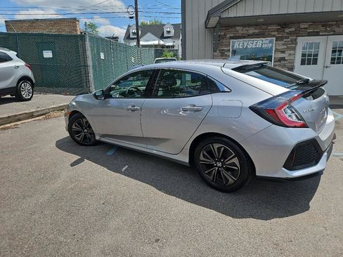 Used 2018 Honda Civic EX image 6
