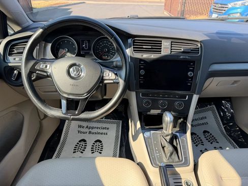 Used 2018 Volkswagen Golf SE FWD image 18