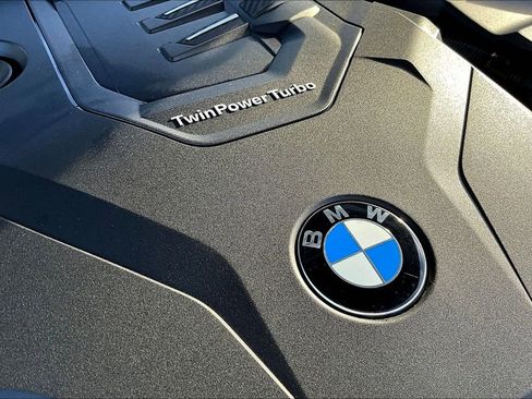 Used 2019 BMW 330i Sedan w/ Convenience Package image 28