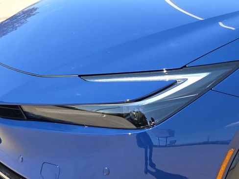 New 2026 Toyota Prius Plug-In Hybrid FWD image 4