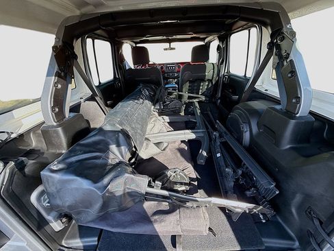 Used 2021 Jeep Wrangler Unlimited Rubicon w/ Dual Top Group image 14