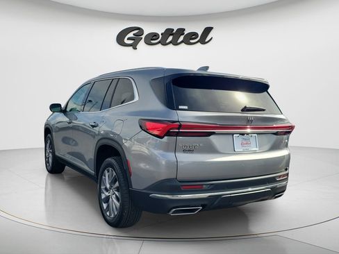 Used 2025 Buick Enclave Preferred FWD image 6