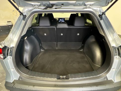 Used 2023 Toyota Corolla Cross LE FWD image 33