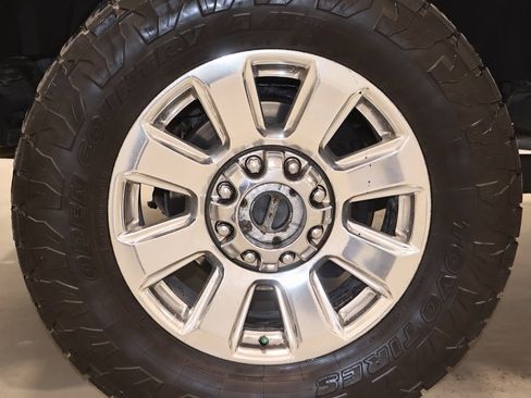 Used 2020 Ford F250 Platinum image 47