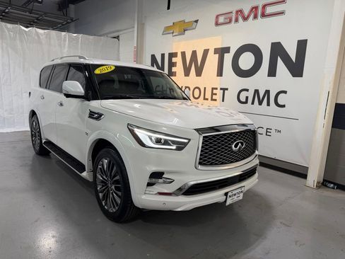 Used 2019 INFINITI QX80 Luxe w/ 22" Wheel Package RWD image 2