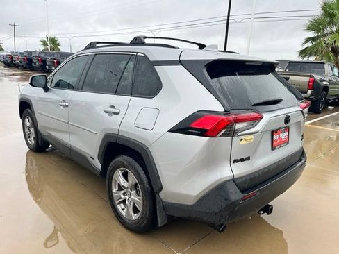 Certified 2024 Toyota RAV4 XLE w/ Convenience Package AWD/4WD image 4
