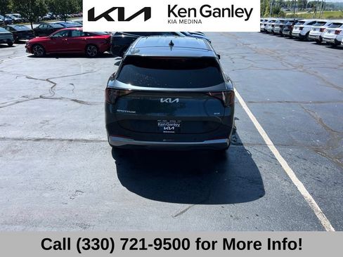 Certified 2026 Kia Sportage LX FWD image 13