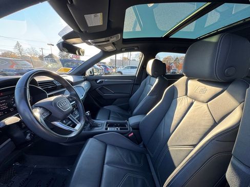 Used 2023 Audi Q3 2.0T Premium Plus image 25