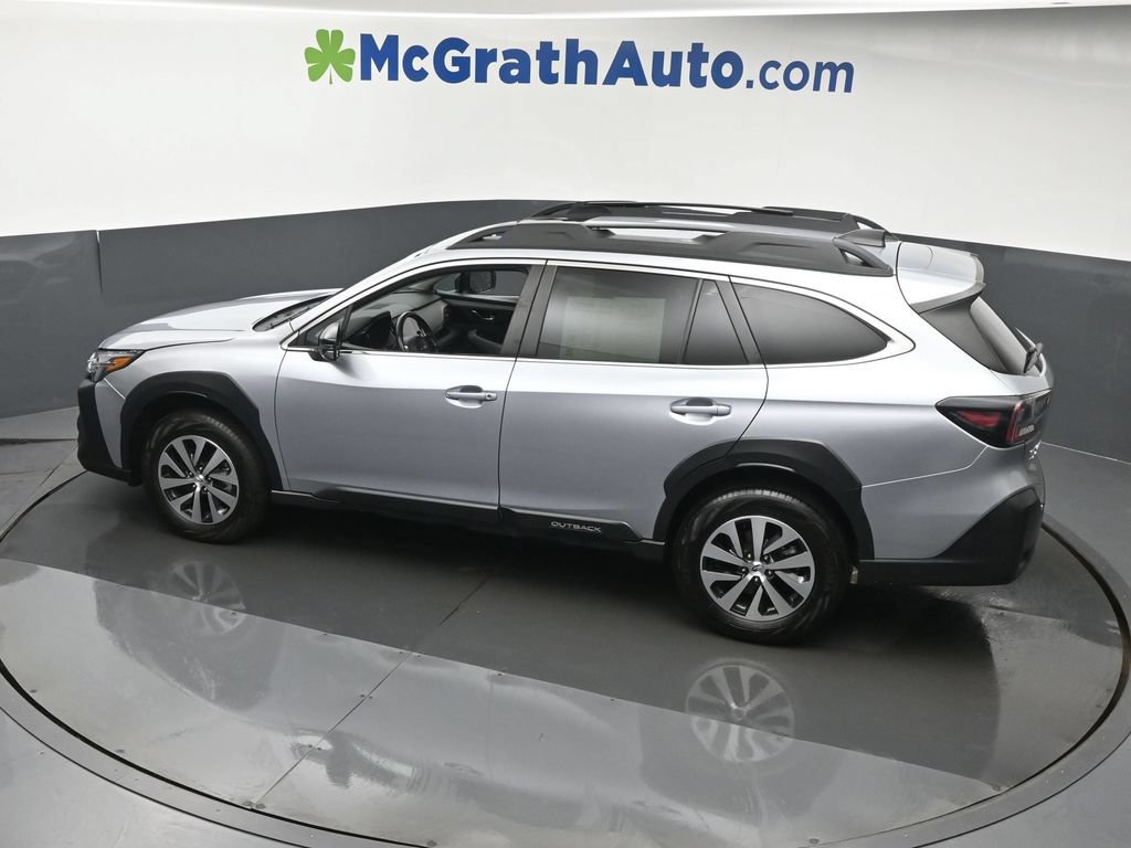 Used 2025 Subaru Outback Premium AWD/4WD image 24