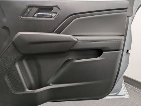 Used 2023 Chevrolet Colorado LT w/ LT Convenience Package III AWD/4WD image 28