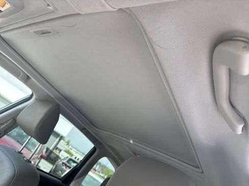 Used 2018 Subaru Forester 2.5i Limited image 19