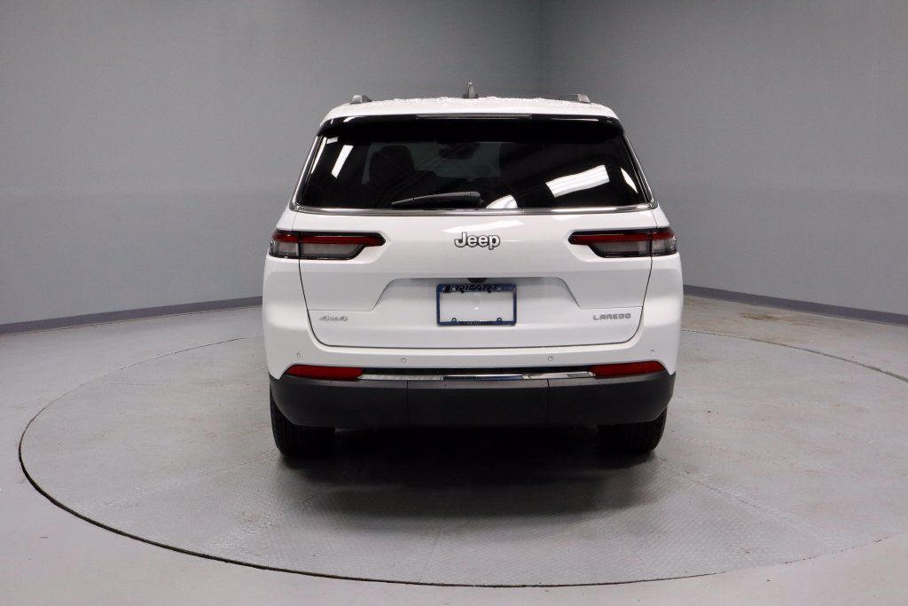 Used 2024 Jeep Grand Cherokee L Laredo w/ Trailer Tow Package AWD/4WD image 9
