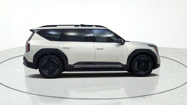 Used 2024 Kia EV9 GT-Line AWD/4WD image 9