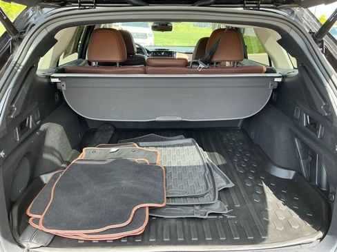 Certified 2024 Subaru Outback Touring AWD/4WD image 16