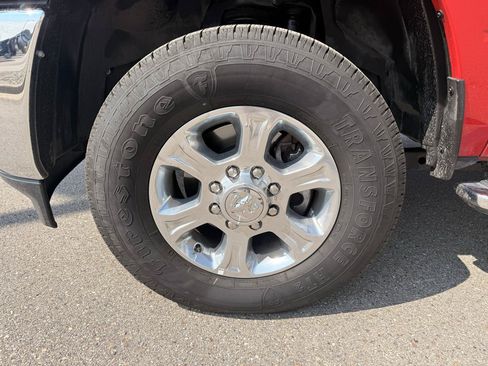 Used 2026 RAM 2500 Big Horn AWD/4WD image 9