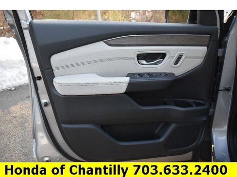 Used 2026 Honda Pilot Elite image 27