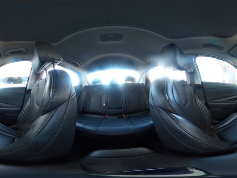 Used 2025 Hyundai Elantra Limited image 44