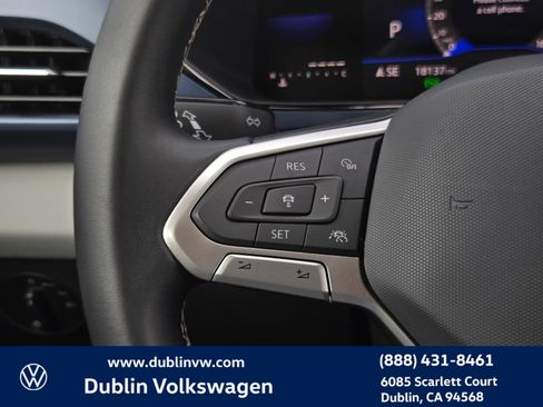 Certified 2023 Volkswagen Taos SE w/ Panoramic Sunroof Package FWD image 22