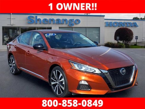 Used 2022 Nissan Altima 2.5 SR AWD/4WD image 1