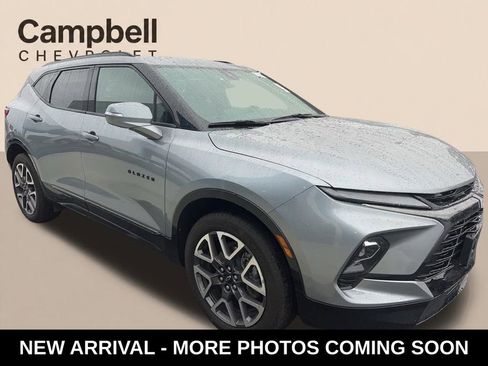 Used 2025 Chevrolet Blazer RS FWD image 7