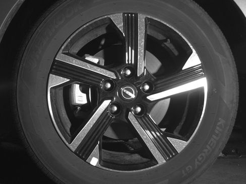 Used 2025 Nissan Sentra SV FWD image 15