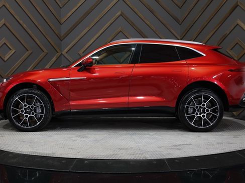 Used 2021 Aston Martin DBX image 62