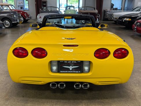 Used 2002 Chevrolet Corvette w/ Preferred Equipment Group2 image 15