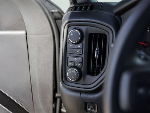Used 2024 Chevrolet Silverado 1500 Custom w/ Turbomax Blackout Package AWD/4WD image 17