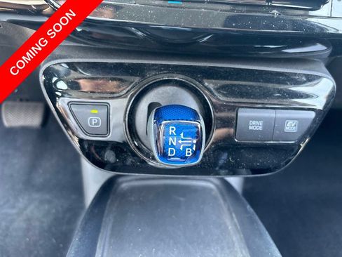 Used 2022 Toyota Prius LE FWD image 23