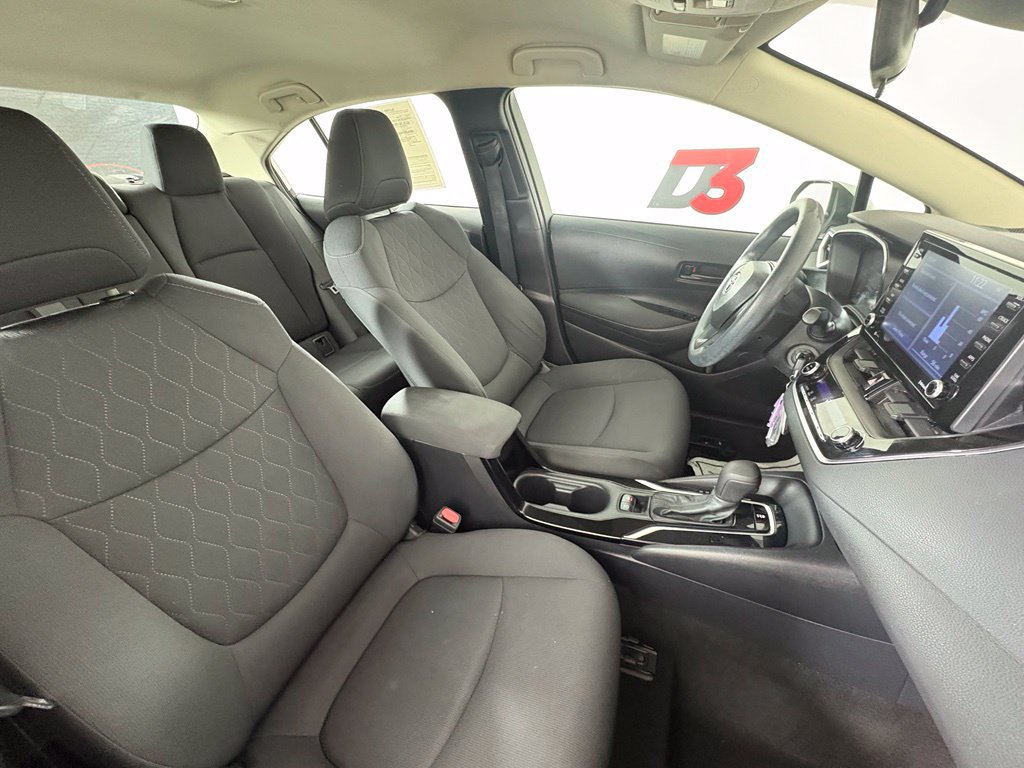 Used 2022 Toyota Corolla LE FWD image 32
