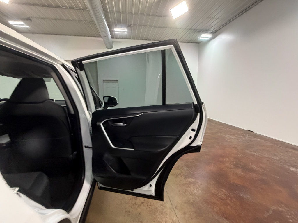 Used 2025 Toyota RAV4 XLE AWD/4WD image 64