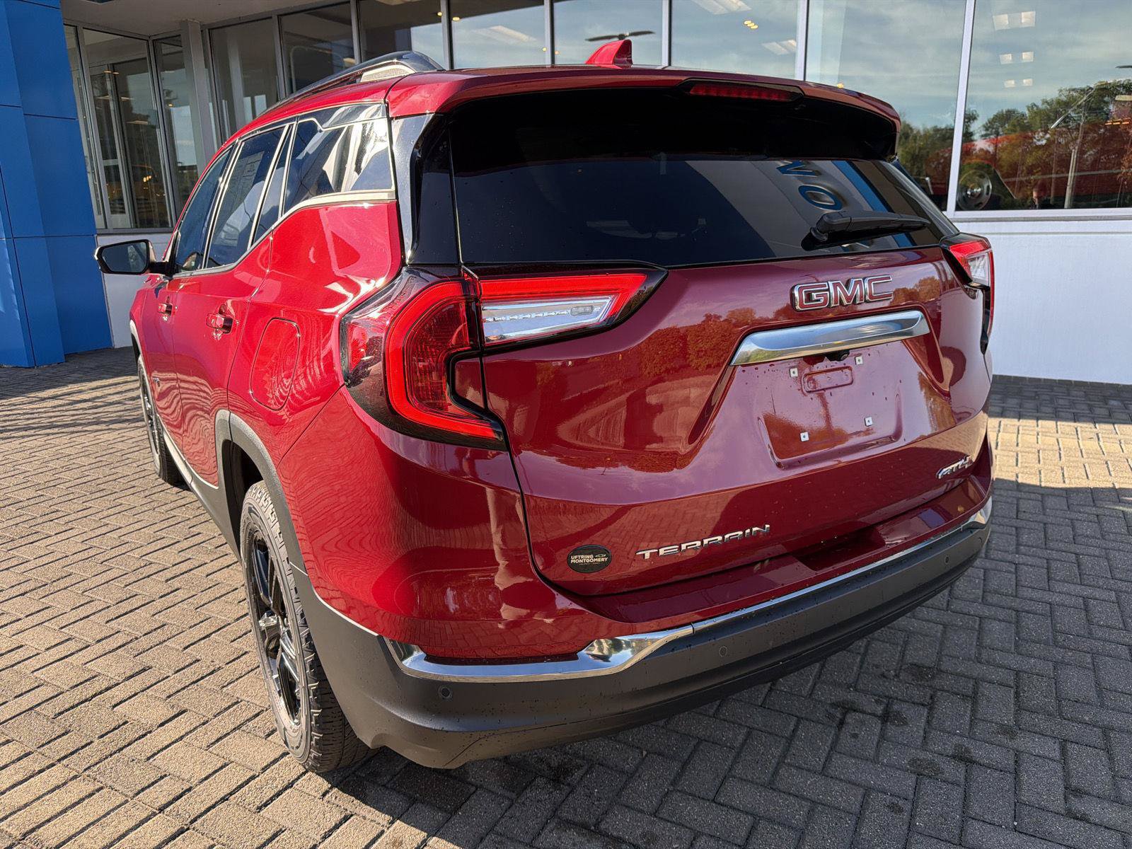 Used 2024 GMC Terrain AT4 w/ Infotainment Package II AWD/4WD image 3
