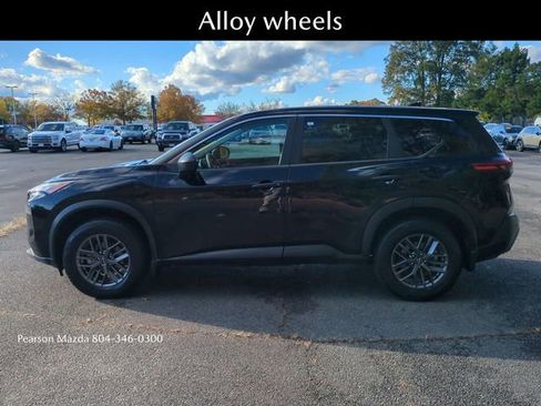 Used 2023 Nissan Rogue S image 8