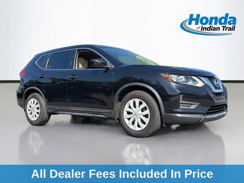 Used 2017 Nissan Rogue S FWD image 1