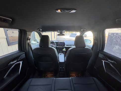 Used 2024 BMW X1 xDrive28i w/ Convenience Package image 41