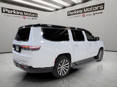 Certified 2023 Jeep Grand Wagoneer L Series II AWD/4WD image 5