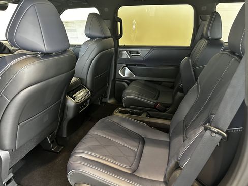 New 2026 INFINITI QX80 SPORT image 9