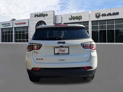 New 2026 Jeep Compass Latitude AWD/4WD image 5