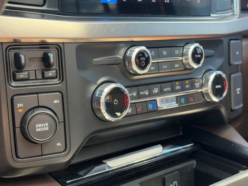 Used 2023 Ford F250 King Ranch AWD/4WD image 18