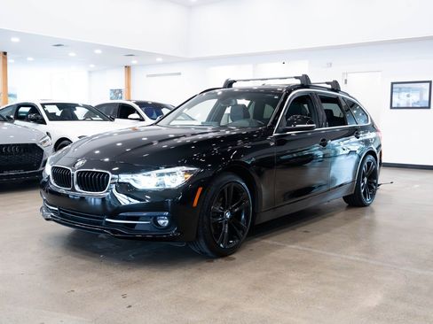 Used 2018 BMW 330i xDrive Wagon image 26